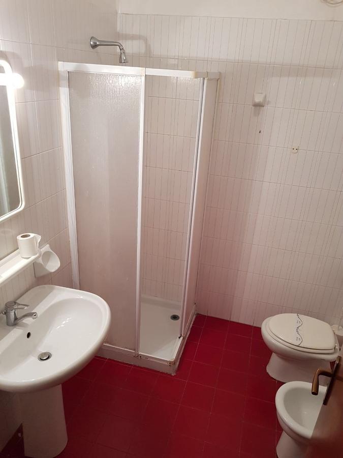 Casa Bagatta Διαμέρισμα Ντεζεντσάνο ντελ Γκάρντα Εξωτερικό φωτογραφία